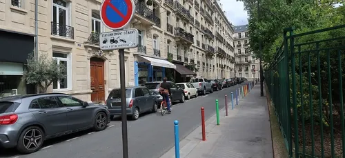 Municipales : 60.000 places de stationnements sacrifiées au profit...