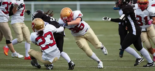 Sport féminin : Thelma, la quaterback de La Courneuve qui casse les...