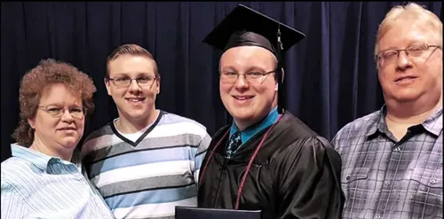 Après 23 ans de mariage, ils font leur coming-out ensemble (photos)