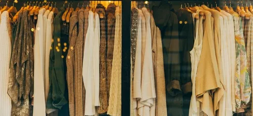 Vêtements écologiques et chansons françaises : voici le journal des...