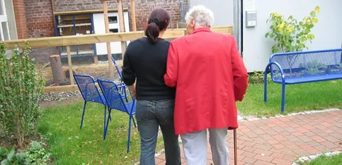 Visite aux personnes en milieu hospitalier : pour rompre...