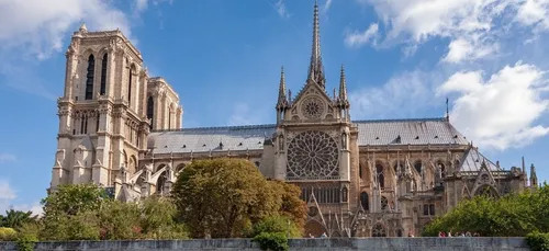 Une partie de Notre-Dame de Paris devrait rouvrir fin mars