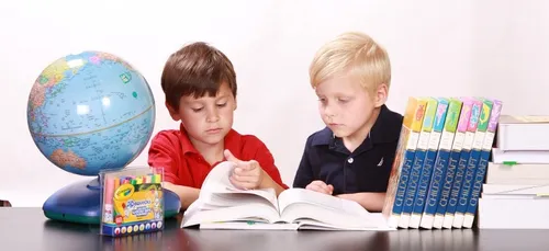 Coup de pouce : aider chaque enfant à apprendre à lire