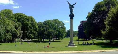 Paris : les espaces verts fermés à partir de mardi