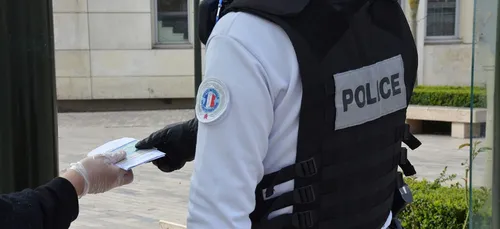 Confinement : une policière gravement blessée lors d’un contrôle