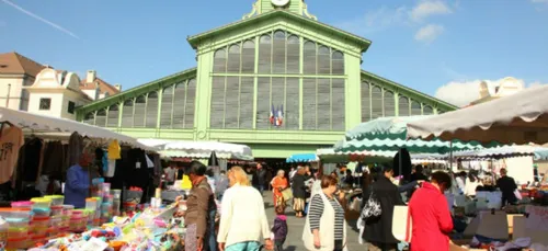 Coronavirus : un marché des Hauts-de-Seine innove et rouvre en...