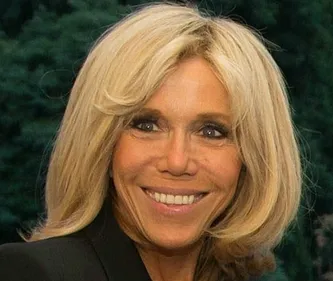 Quand Brigitte Macron appelle Nabilla (Vidéo)