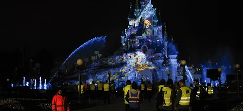 Disneyland met fin aux contrats de ses artistes et techniciens