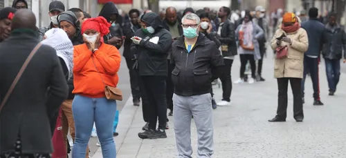 Une commune des Hauts-de-Seine oblige ses habitants à se couvrir le...