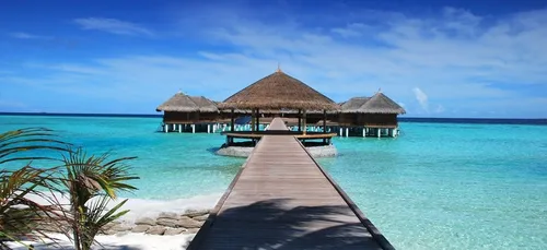 Lune de miel : un couple coincé aux Maldives dans un hôtel de luxe...
