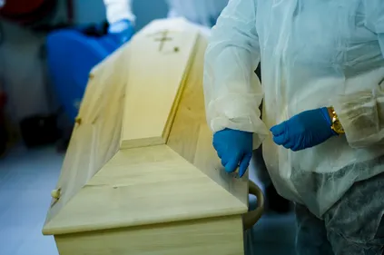 Ile-de-France : une nouvelle morgue temporaire aménagée à Wissous