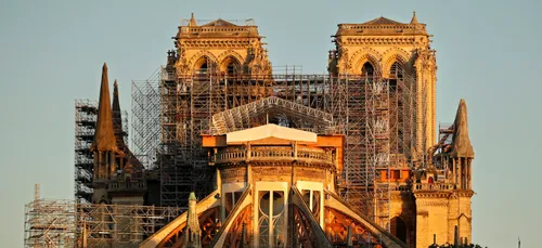 Le chantier de Notre-Dame de Paris reprend aujourd’hui sous cloche