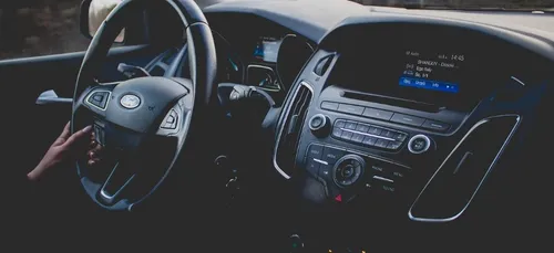 Assurance voiture : l’association UFC-Que Choisir réclame une...