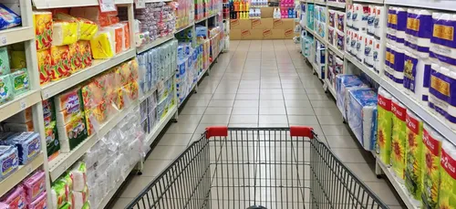 Des masques en vente dans les grandes surfaces à partir du 4 mai