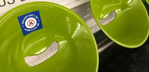 Distanciation : SNCF et RATP misent sur le marquage au sol (photos)