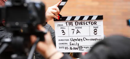 Paris : les tournages autorisés à reprendre avec des règles drastiques