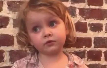 « La vie, c’est joli » : le message de cette fillette fait fondre...