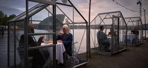 Un restaurant crée des « serres individuelles » contre le...