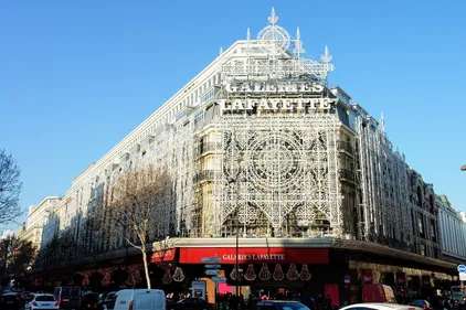 Les grands magasins parisiens resteront fermés jusqu’au 10 juillet