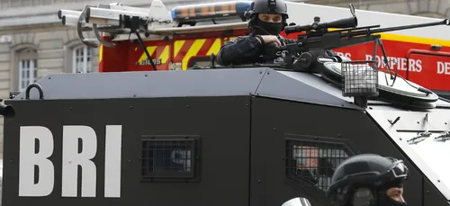 Paris : la BRI intervient pour déloger des hommes retranchés