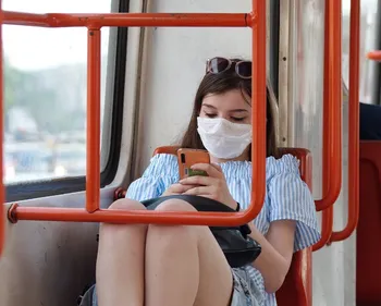 Transports franciliens : Valérie Pécresse veut maintenir le port du...