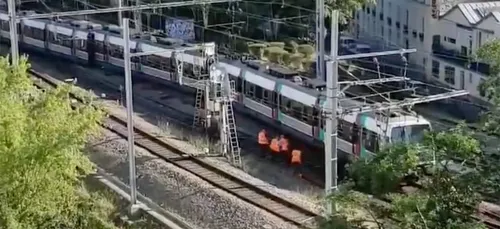Pas de RER B avant vendredi au mieux après le déraillement d’un...