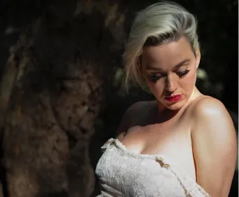 Katy Perry révèle avoir pensé au suicide après sa rupture avec...