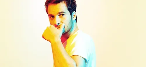 Amir débute une carrière au cinéma !