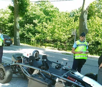 Une étrange voiture interceptée par des gendarmes (Photos)