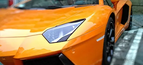 Covid-19 : il s'achète une Lamborghini avec les aides dédiées aux...