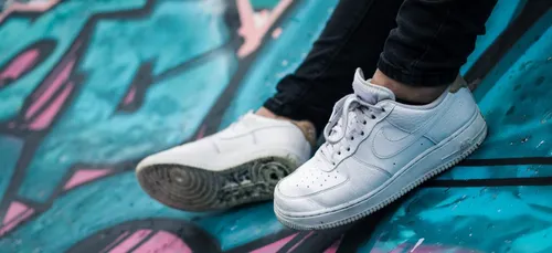 Foot Locker va donner des chaussures aux jeunes les plus précaires