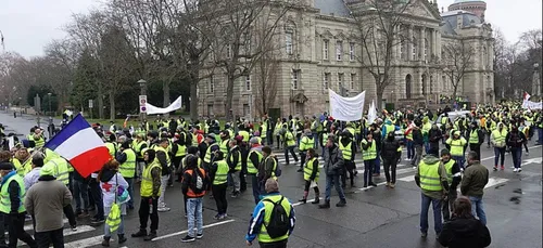 Gilets Jaunes : interdiction de manifester samedi dans plusieurs...