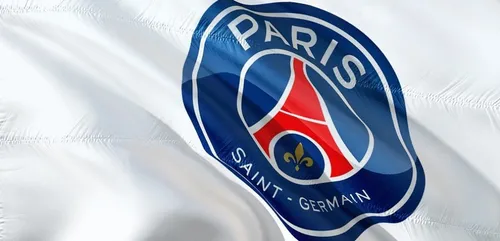 « Tout près des étoiles » : le documentaire sur le PSG dévoilé par...