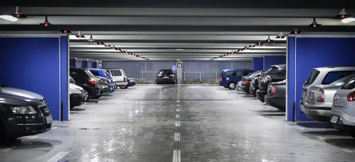 170 392 euros pour quatre heures de stationnement dans un parking...