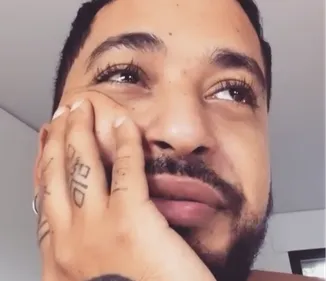 "Je vais reprendre 10kg" : le coup de gueule de Slimane contre les...