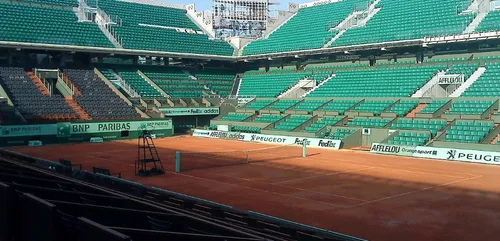 Roland-Garros limité à 1 000 spectateurs