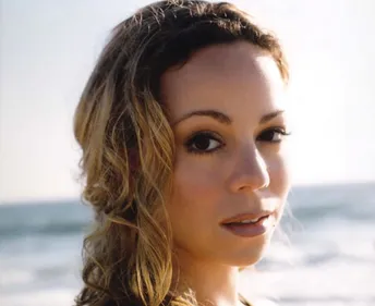 Drogue, prostitution... : Mariah Carey se confie sur son enfance...