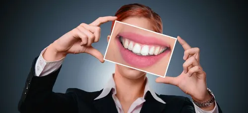 Se limer les dents : la nouvelle tendance qui inquiète les...