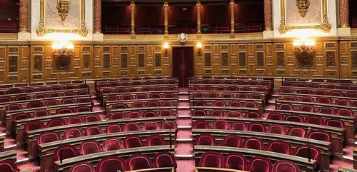 Sénatoriales : la droite "confortée", un groupe écologiste annoncé