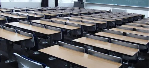 Saint-Denis : un lycéen poignardé par un autre élève en pleine classe