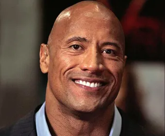 Young Rock : Dwayne Johnson présente le casting de son biopic (Photos)