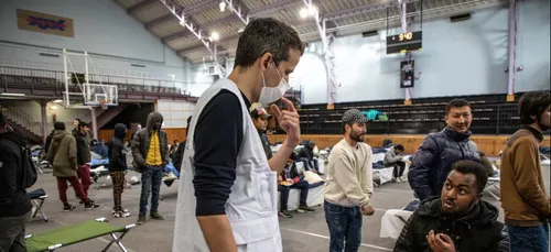 Covid-19 : les personnes en grande précarité en première ligne en...