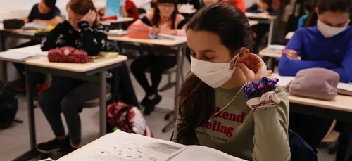 Yvelines : une pétition contre le masque toute la journée pour les...