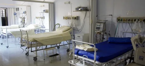 Covid : pourquoi la situation est préoccupante dans les hôpitaux...