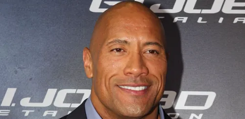 Dwayne Johnson enfant : méconnaissable avec une coupe afro et une...