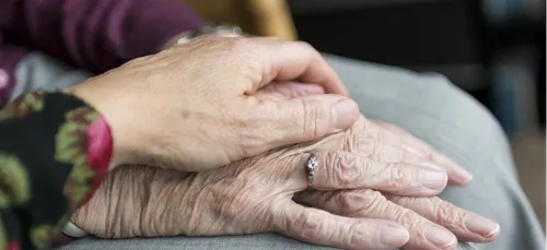 Tous les Ehpad de la région parisienne équipés de tests antigéniques