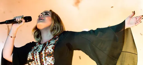 Adele : la chanteuse ne sortira pas d’album avant 2021