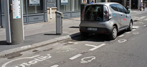 Total rafle le marché des vielles bornes Autolib