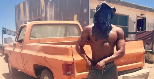 Voici l’homme désigné le plus sexy du monde en 2020 (photos)