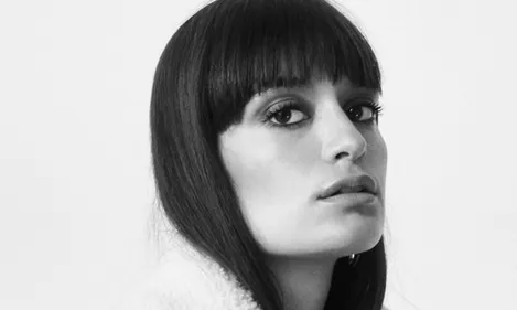 "C’est un coup dur" : Clara Luciani contrainte de reporter sa tournée